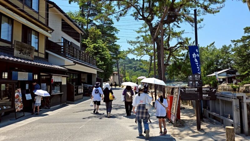 「そのゴミ俺の！」で始まった、にぎやか宮島ウォーキング♪
